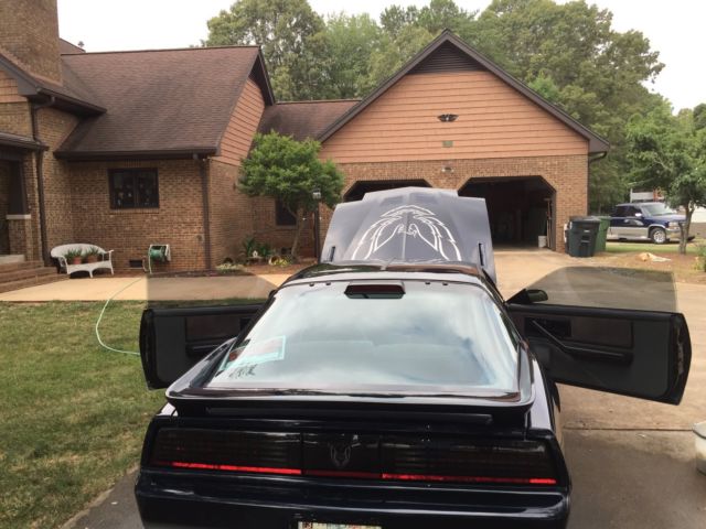1986 Pontiac Firebird Trans Am Coupe 2-Door - photo 5