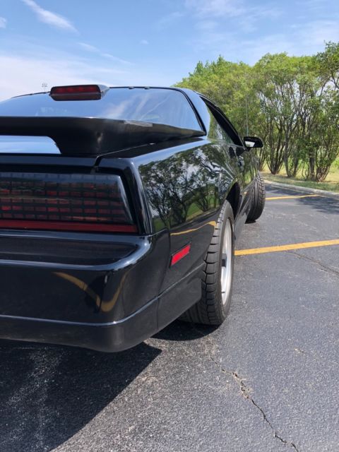 1986 Pontiac Firebird Black Widow Edition - photo 2