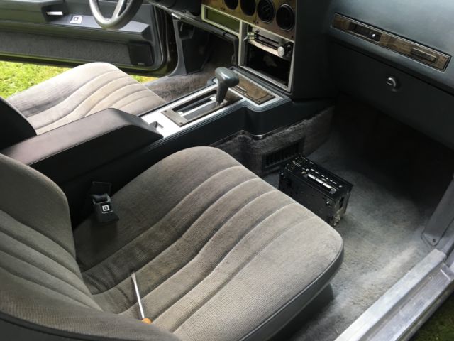 1986 Pontiac Grand Prix 2+2 - photo 8