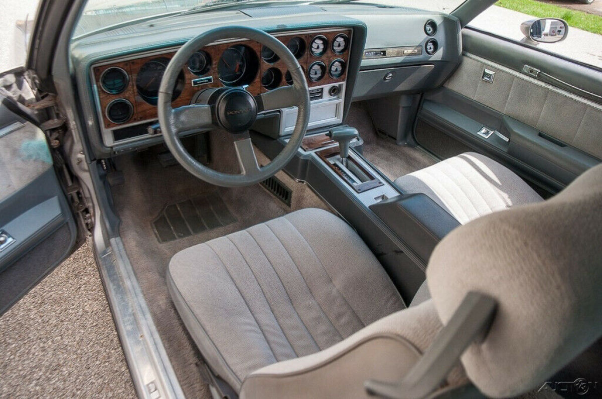 1986 Pontiac Grand Prix Grand Prix 2+2 Aeroback - photo 13