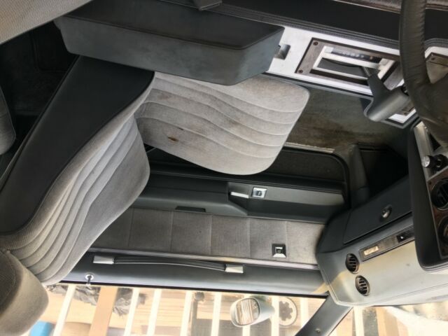 1986 Pontiac Grand Prix - photo 11