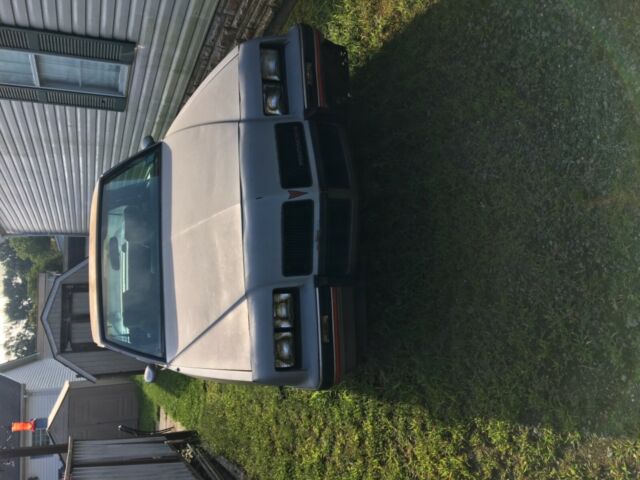 1986 Pontiac Grand Prix - photo 2