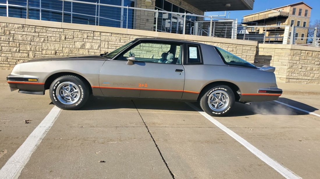 1986 Pontiac Grand Prix Y97 1986 Pontiac Grand Prix Y97