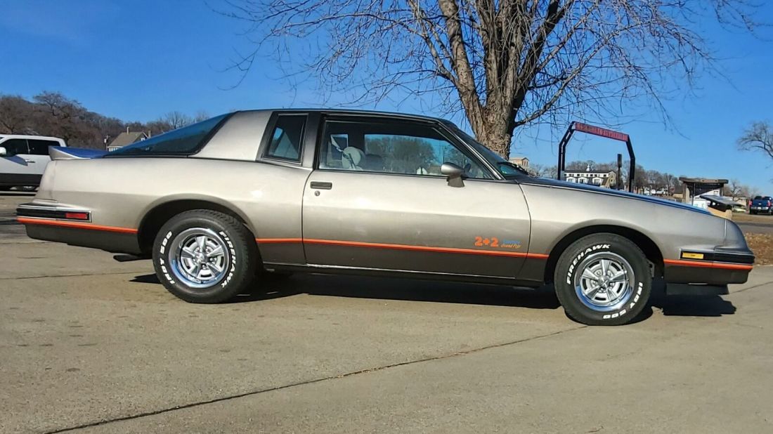 1986 Pontiac Grand Prix Y97 - photo 2