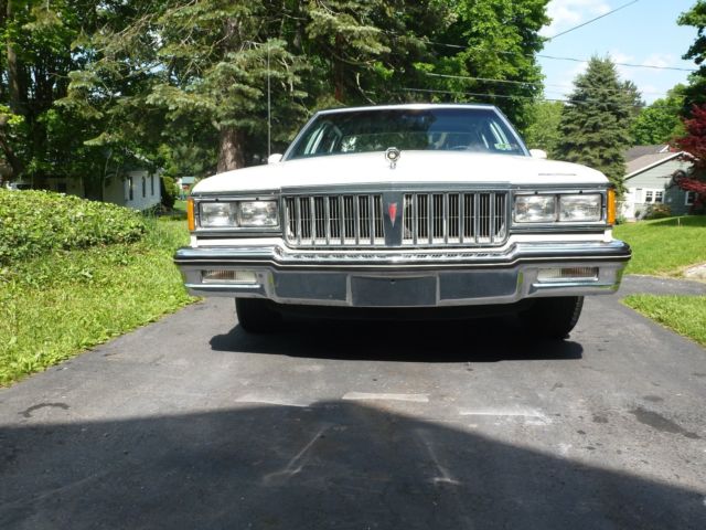 1986 pontiac parisienne 4 dr. sedan 1986 Pontiac Other
