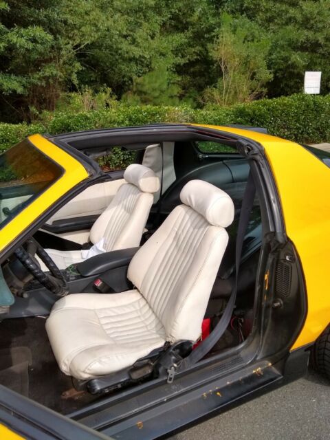 1986 Pontiac Trans Am 2 door - photo 2