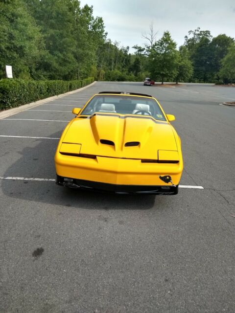 1986 Pontiac Trans Am 2 door - photo 4