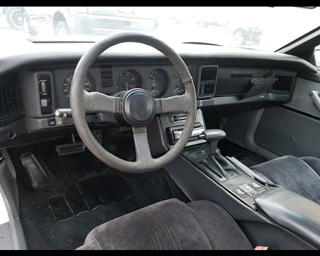 1986 Pontiac Trans Am - photo 8