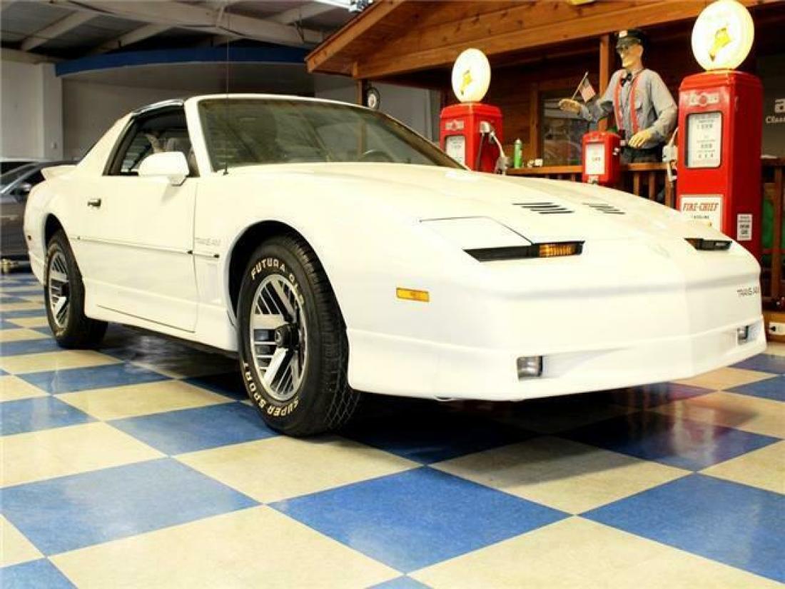 1986 Pontiac Firebird Trans Am - photo 10