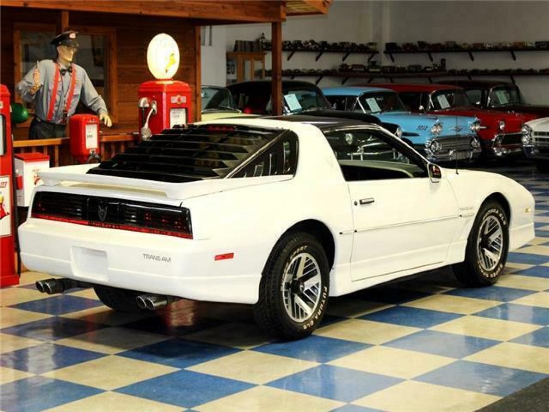 1986 Pontiac Firebird Trans Am - photo 9