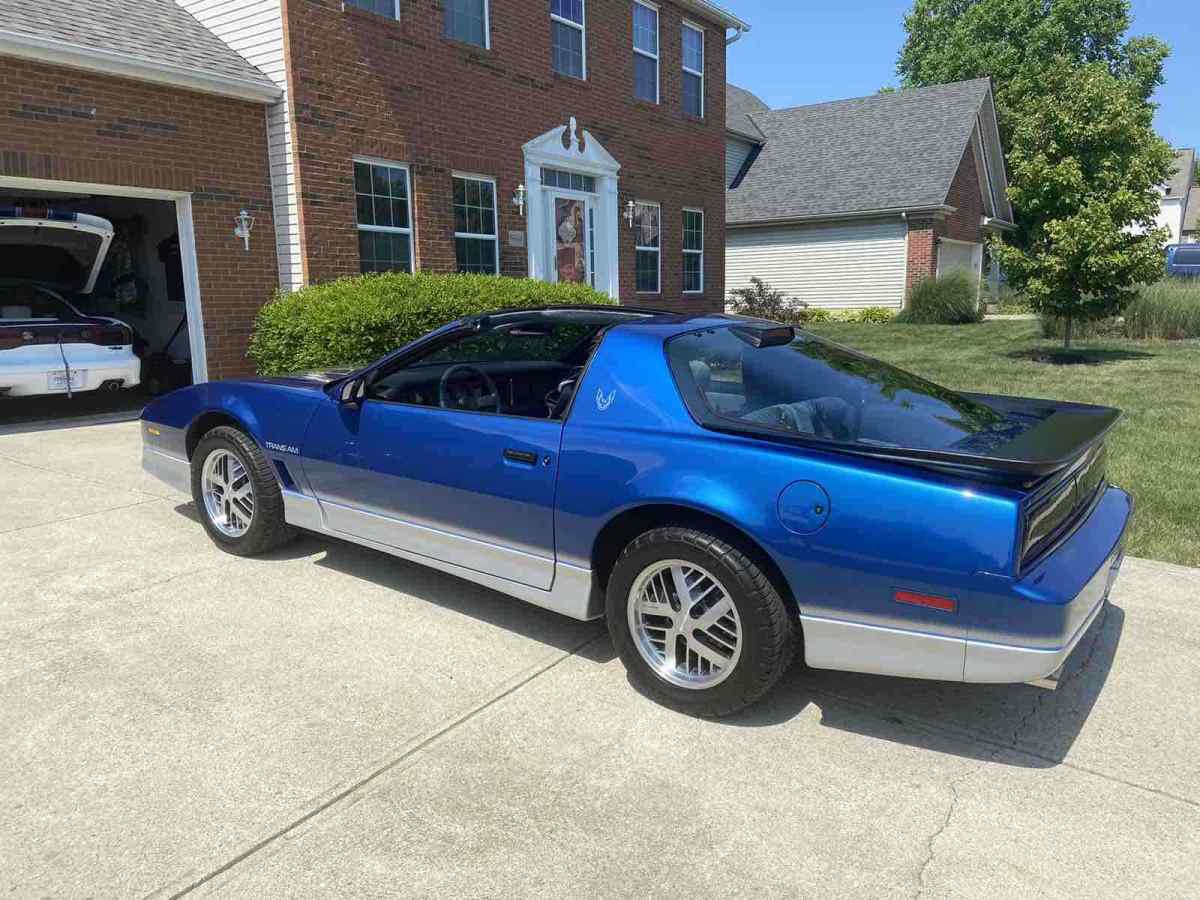 1986 Pontiac Firebird TRANS AM - photo 2