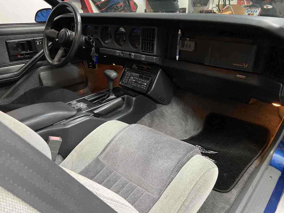 1986 Pontiac Firebird TRANS AM - photo 9