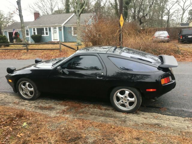 1986 Porsche 928 Coupe - photo 2