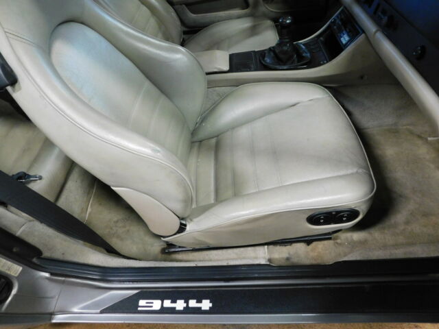 1986 Porsche 944 - photo 8