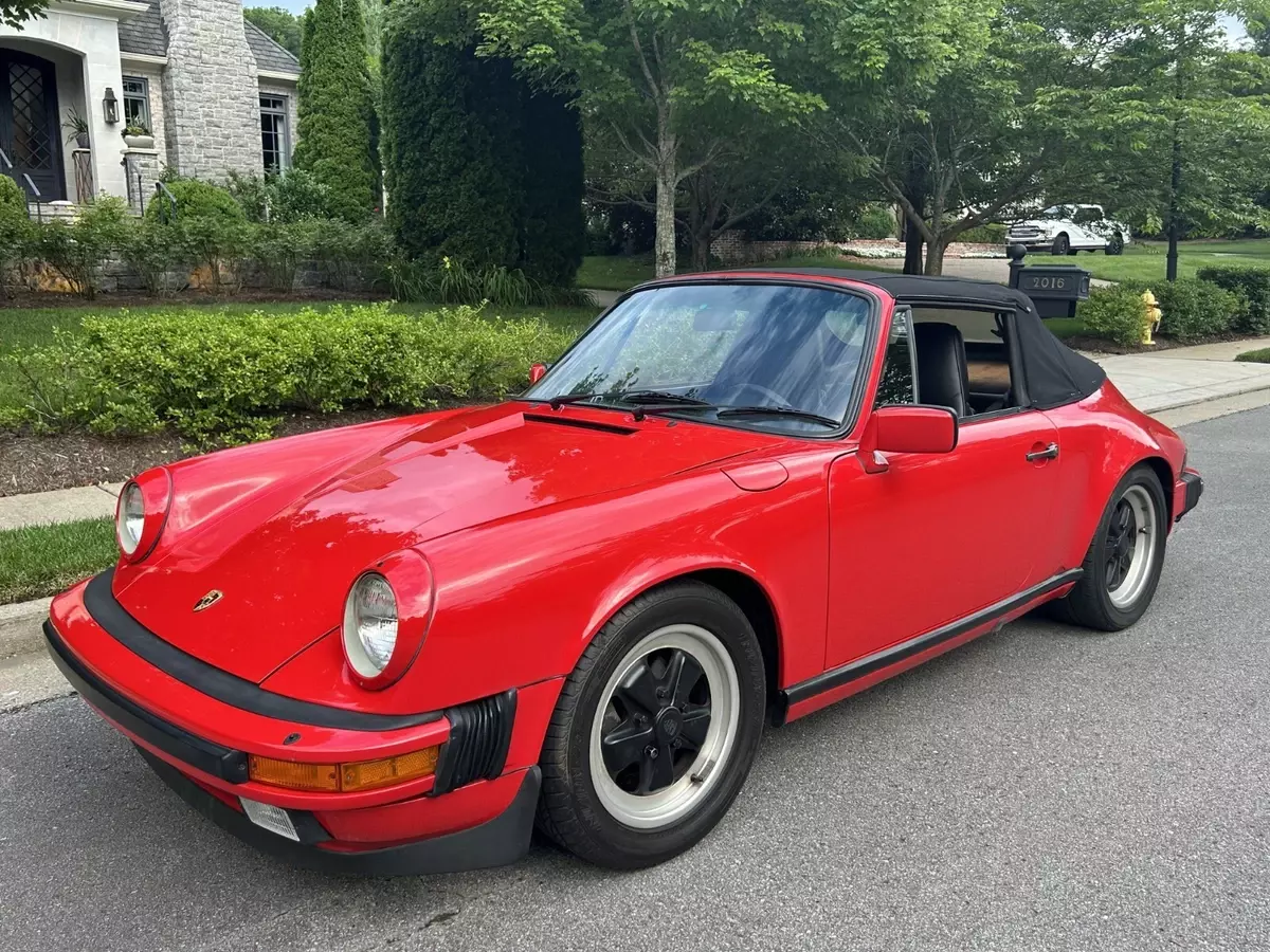 1986 PORSCHE 911 CARRERA CABRIOLET - GUARDS RED / BLACK - AIR COOLED - CLEAN CAR 1986 Porsche 911