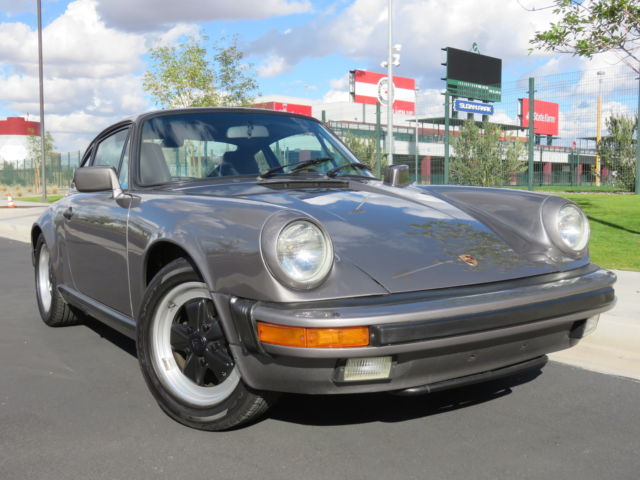 1986 Porsche 911 Carrera