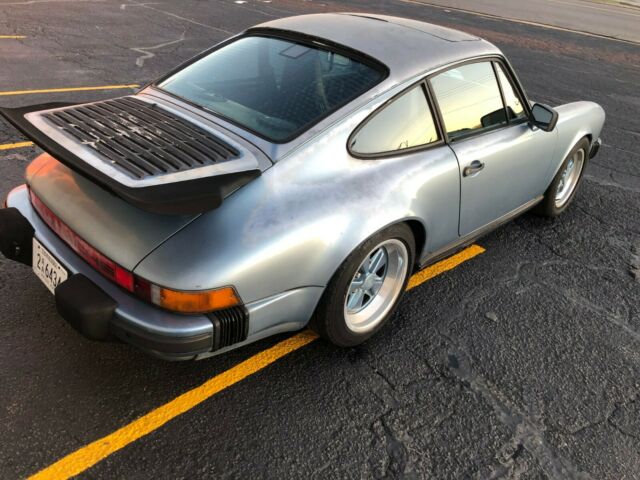 1986 Porsche 911 2 door - photo 11