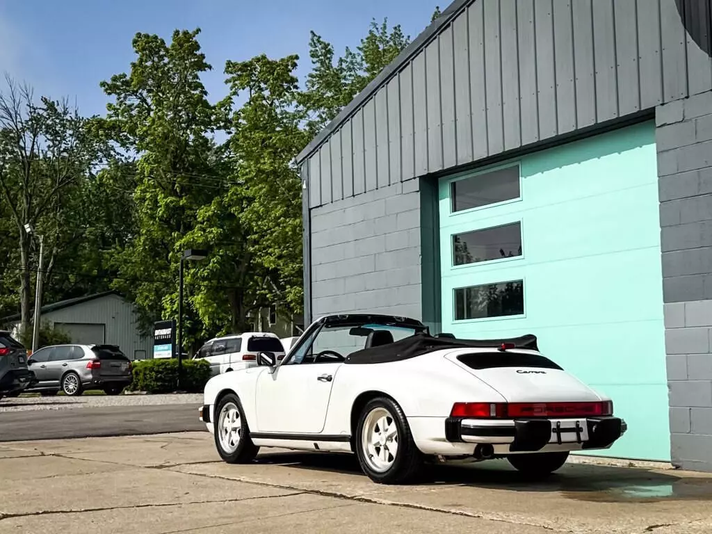 1986 Porsche 911 Carrera 2dr Convertible - photo 4