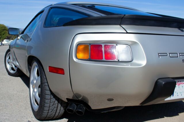 1986 Porsche 928 - photo 12