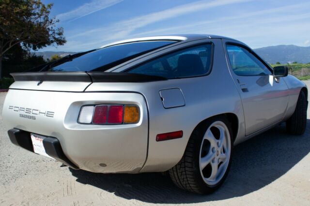 1986 Porsche 928 - photo 13