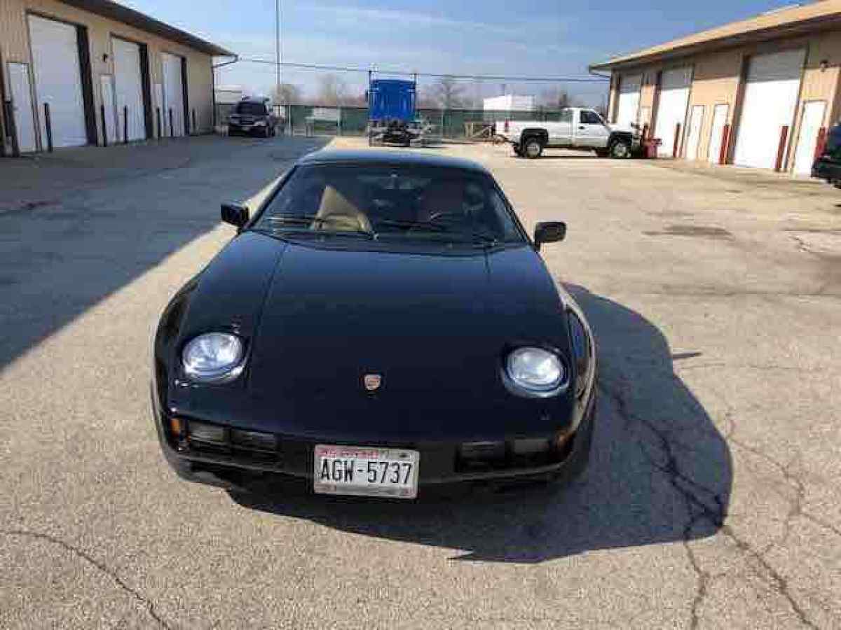 1986 Porsche 928 Coupe Black RWD Automatic S 1986 Porsche 928 S