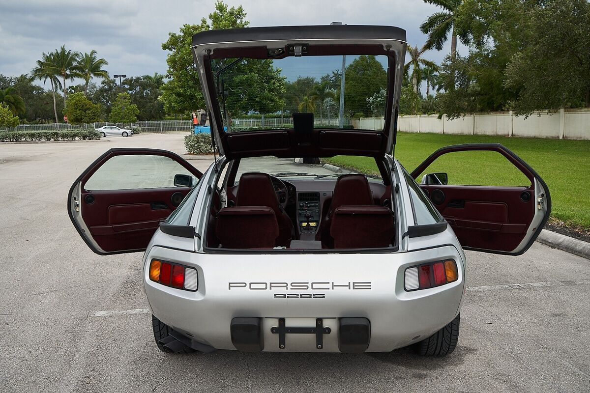 1986 Porsche 928 S - photo 12