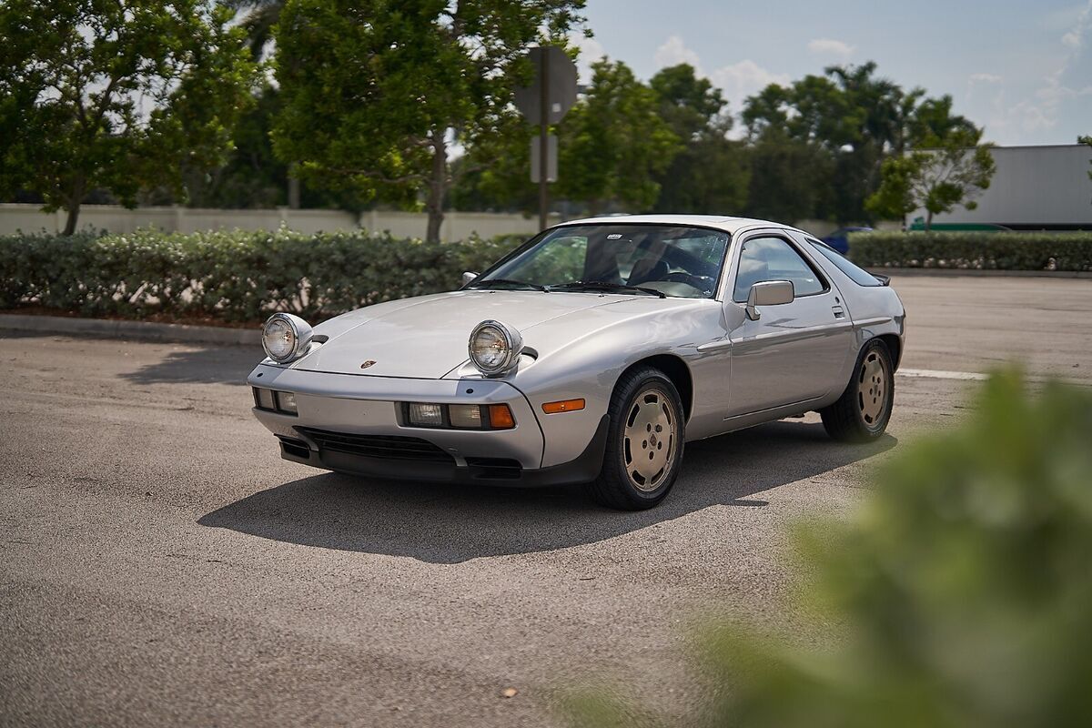 1986 Porsche 928 S - photo 2