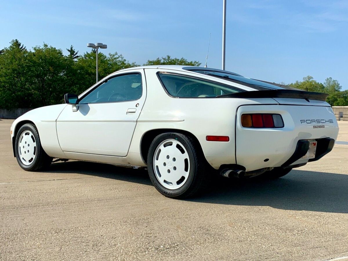 1986 Porsche 928 - photo 3