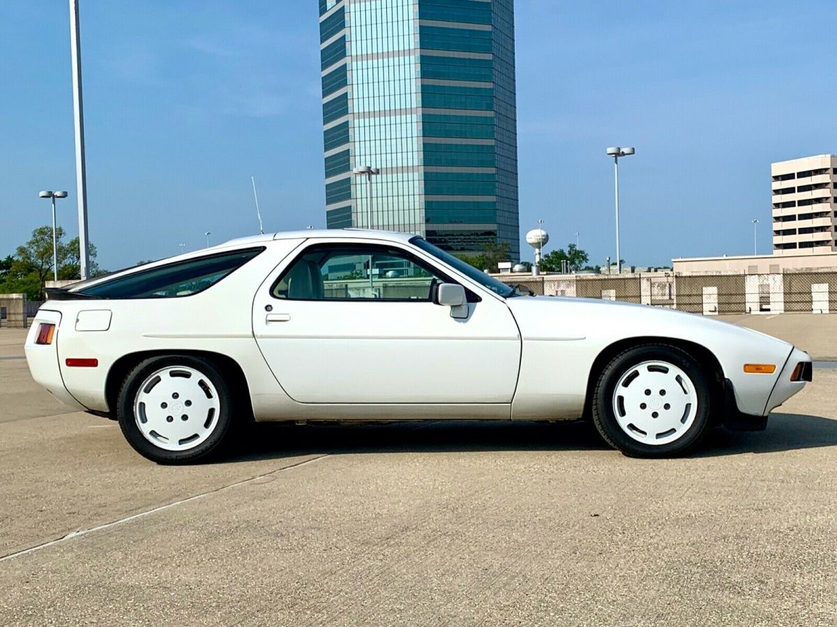 1986 Porsche 928 - photo 6