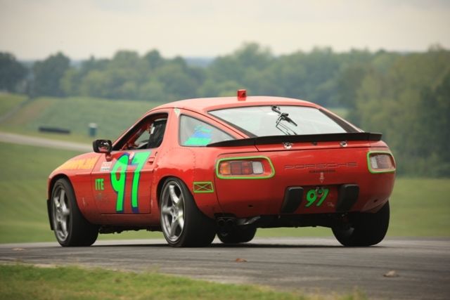 1986 Porsche 928 - photo 2