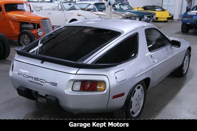 1986 Porsche 928 S - photo 11