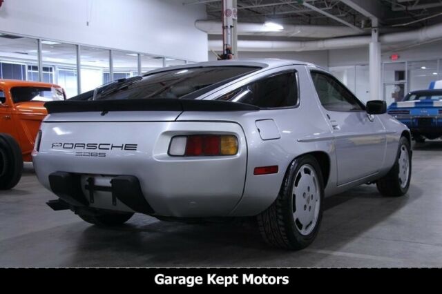 1986 Porsche 928 S - photo 12