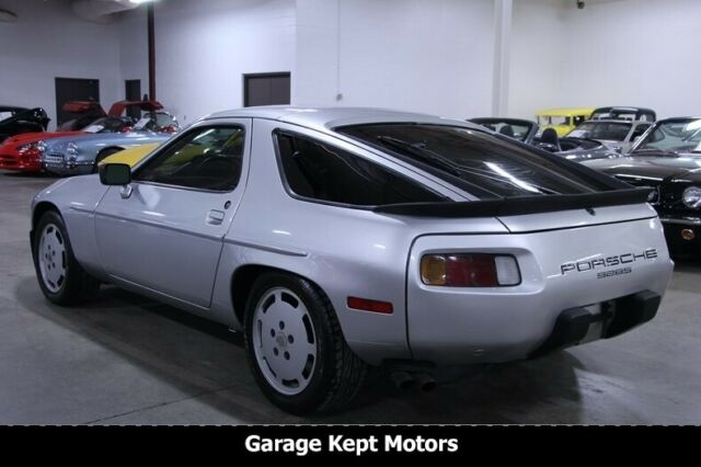 1986 Porsche 928 S - photo 6