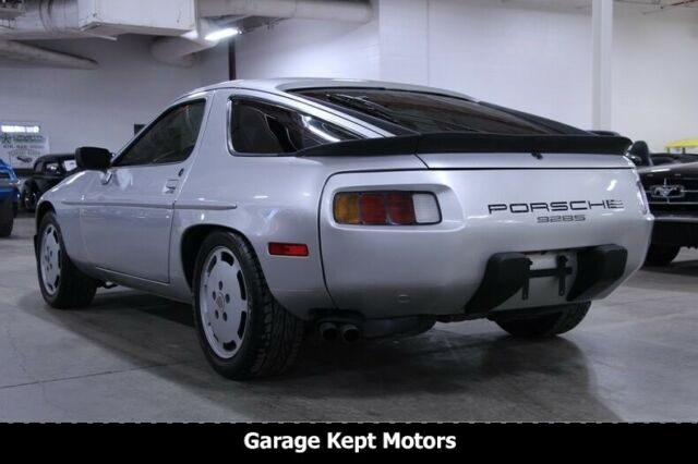 1986 Porsche 928 S - photo 7