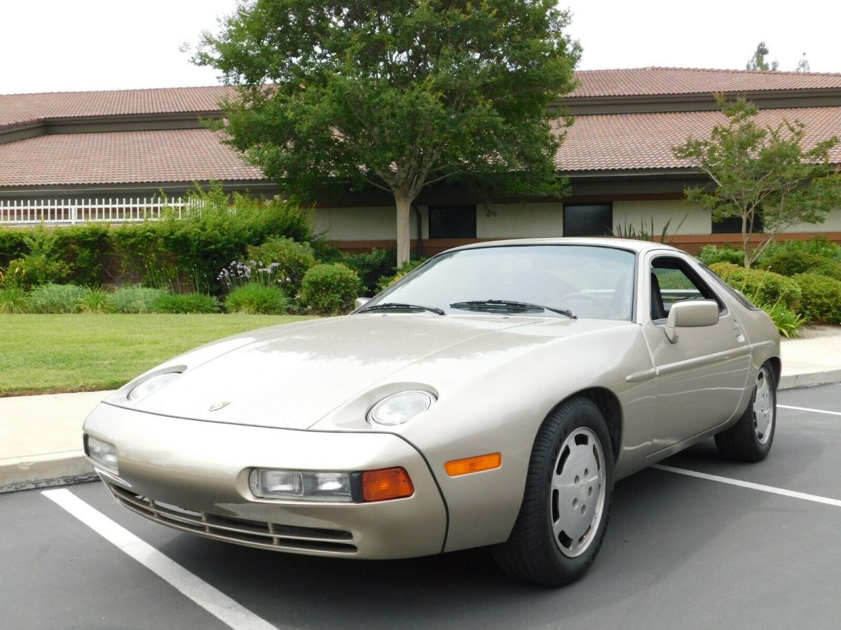 1986 Porsche 928 - photo 2