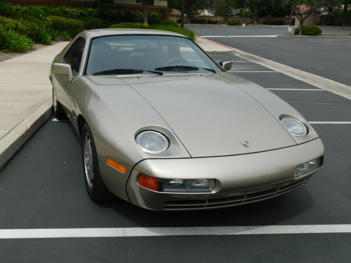 1986 Porsche 928 - photo 3