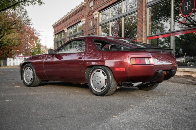 1986 Porsche 928 S - photo 9