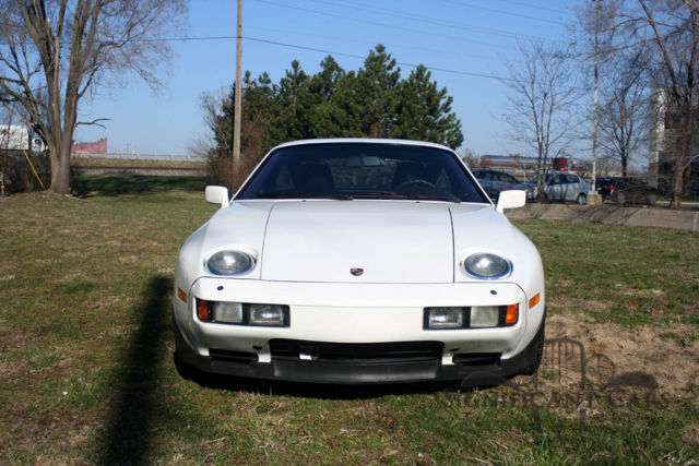 1986 Porsche 928 - photo 2