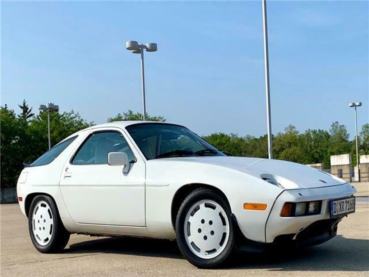 1986 Porsche 928S Pearl White Automatic 1986 Porsche 928