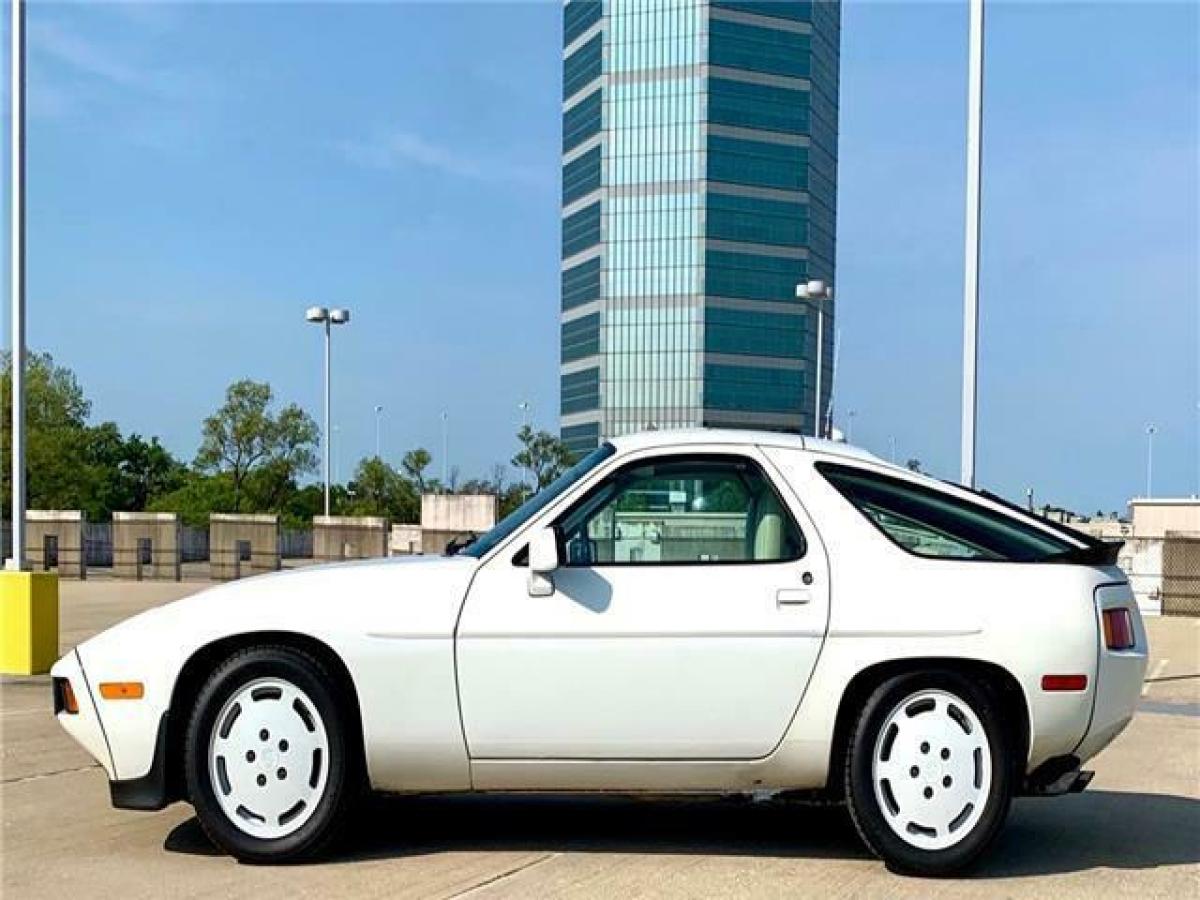 1986 Porsche 928 - photo 12