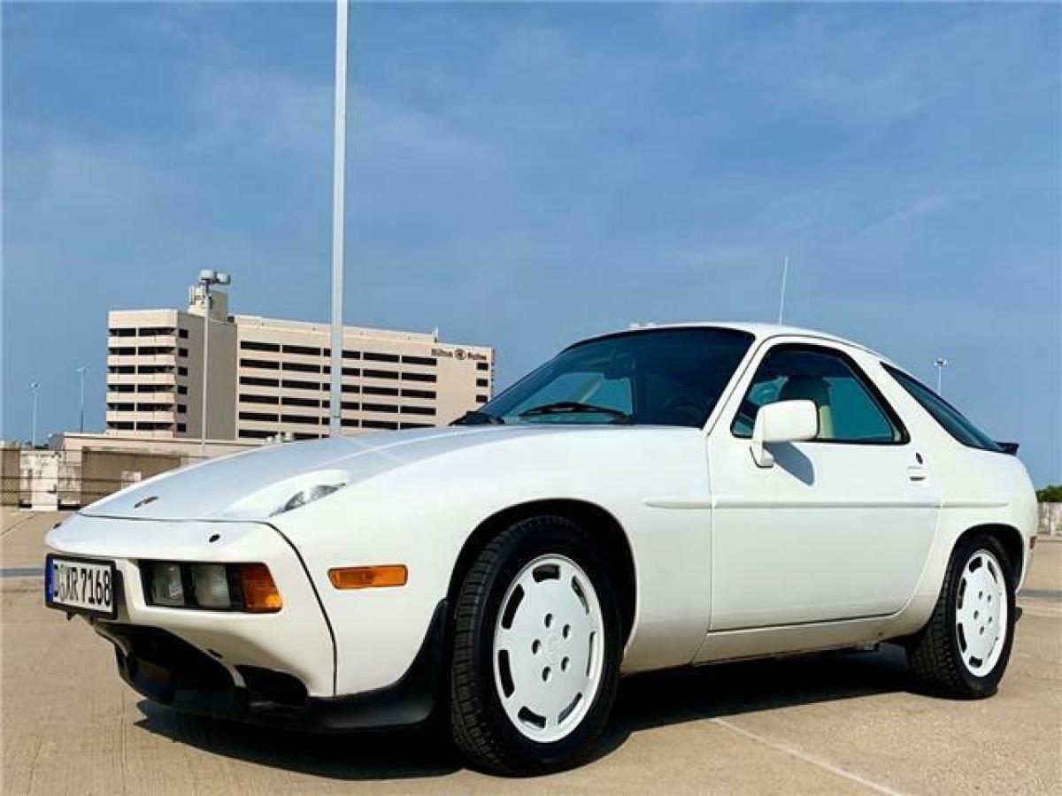 1986 Porsche 928 - photo 8
