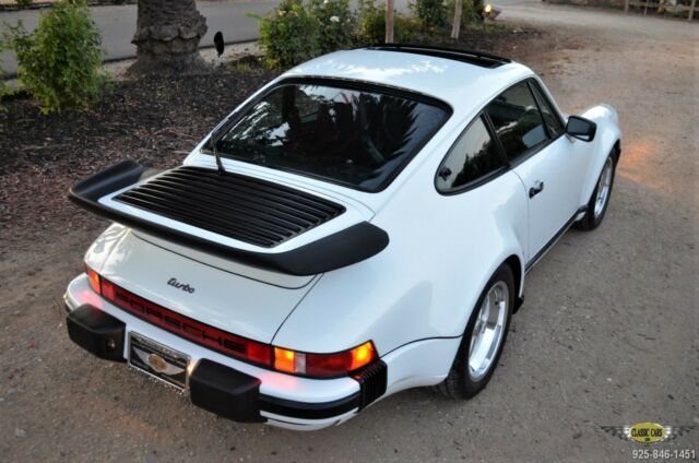1986 Porsche 930 CA. 2 OWNER TURBO - EXCEPTIONAL ORIGNAL - photo 3