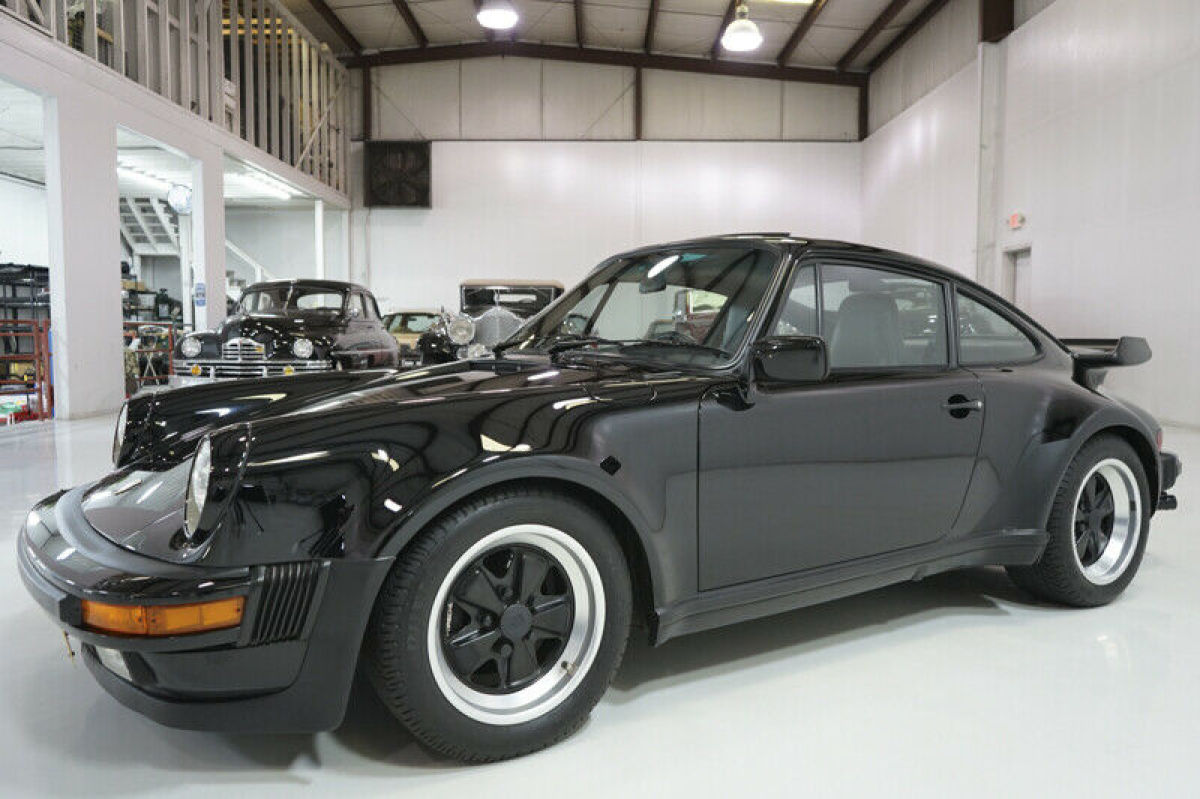 1986 Porsche 930 Turbo Sunroof Coupe | Meticulously maintained from new 1986 Porsche 930 Turbo Sunroof Coupe
