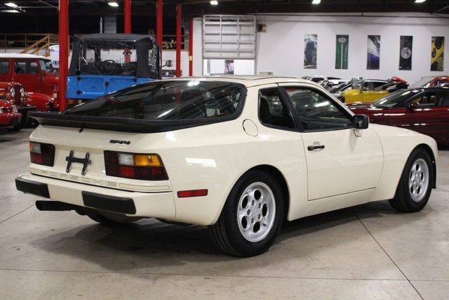 1986 Porsche 944 -- - photo 6