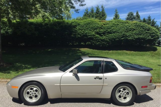 1986 Porsche 944 -- - photo 9