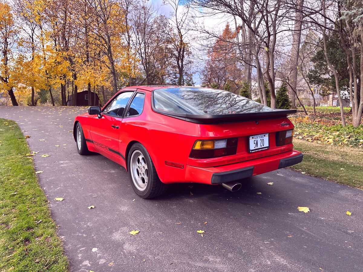 1986 Porsche 944 - photo 2
