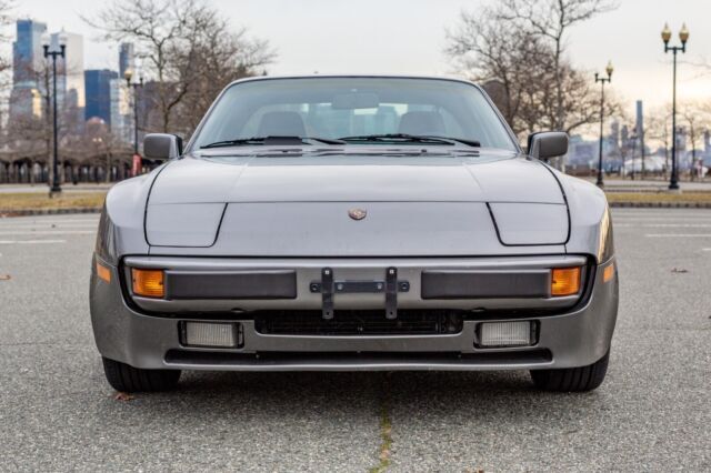 1986 Porsche 944 - photo 2