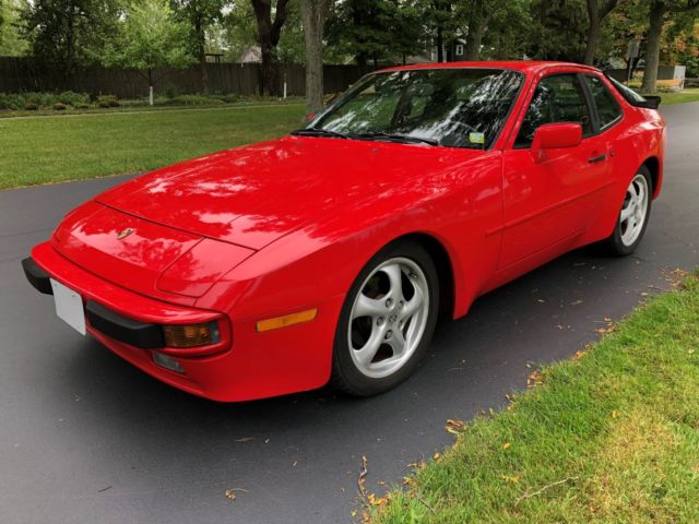 1986 porsche 944 *70K Miles *5 Spd * Pristine *New Timing Belt *2 Sets of Tires 1986 Porsche 944