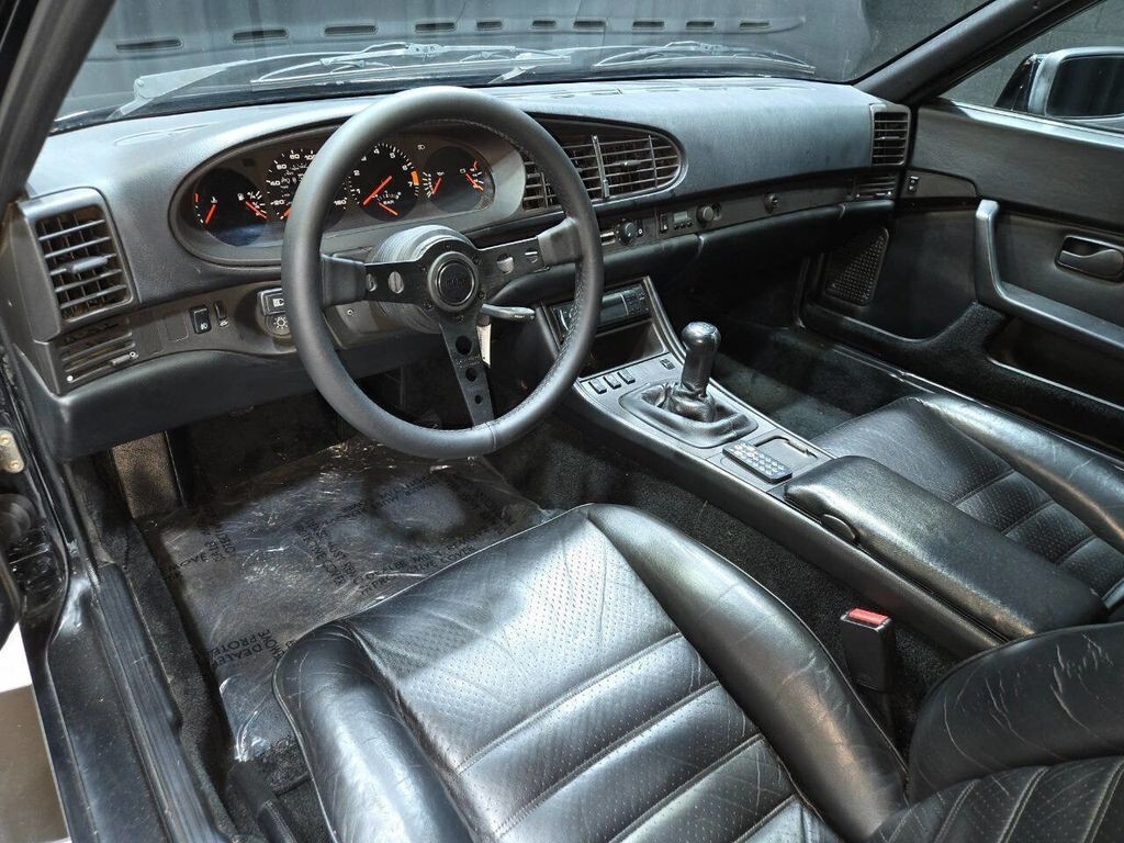 1986 Porsche 944 Turbo 2dr Hatchback - photo 10