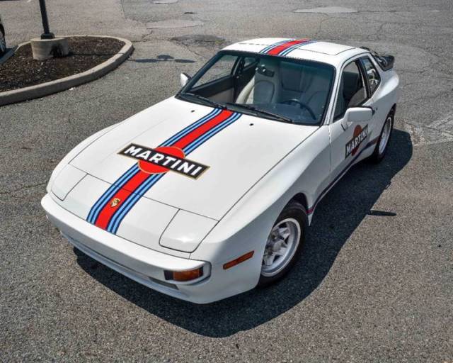1986 Porsche 944 Base 2dr Hatchback - photo 2
